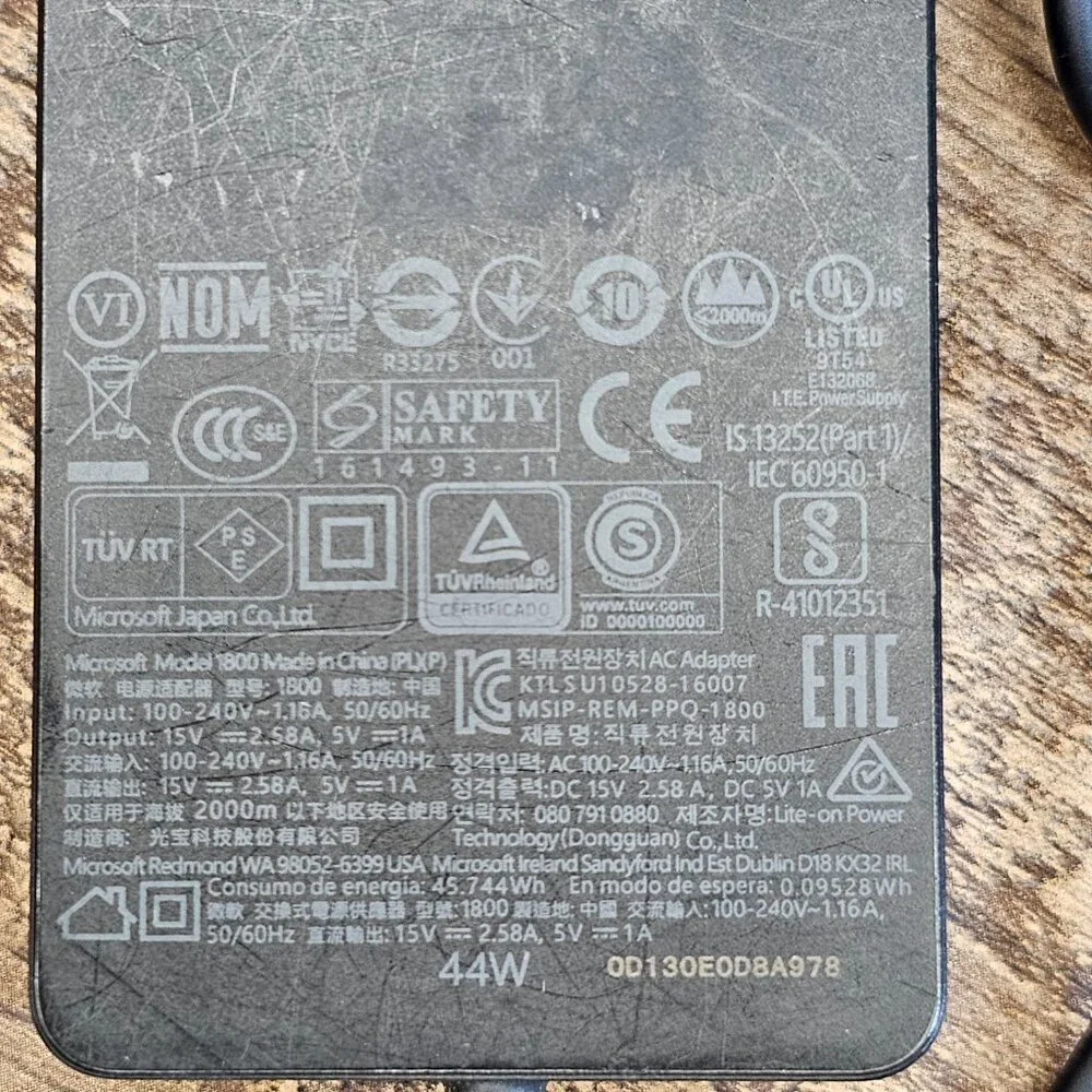 1800 Surface Pro 3 4 5 6 7 Charger 44W Power Supply w USB A Port